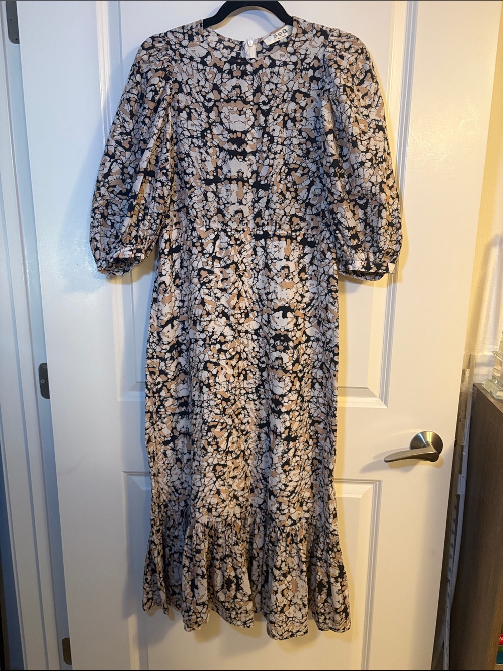 Sea New York Beige and Black Floral Puff-Sleeve Maxi Dress